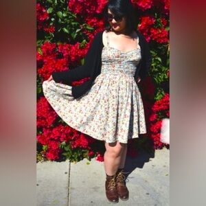 American Rag Y2K Floral Fit and Flare Dress in gorgeous Rose Print size LG